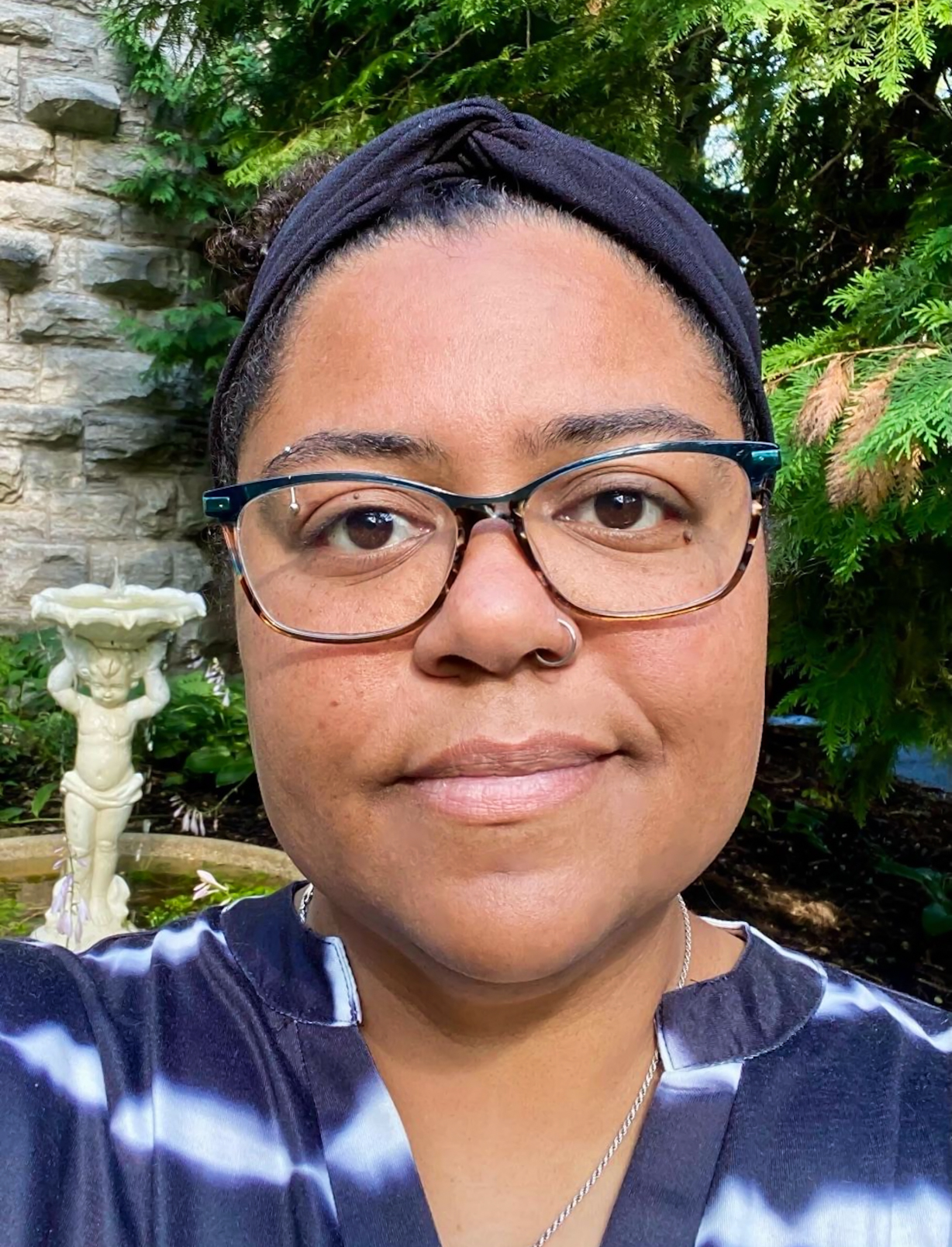 damara-allen-headshot